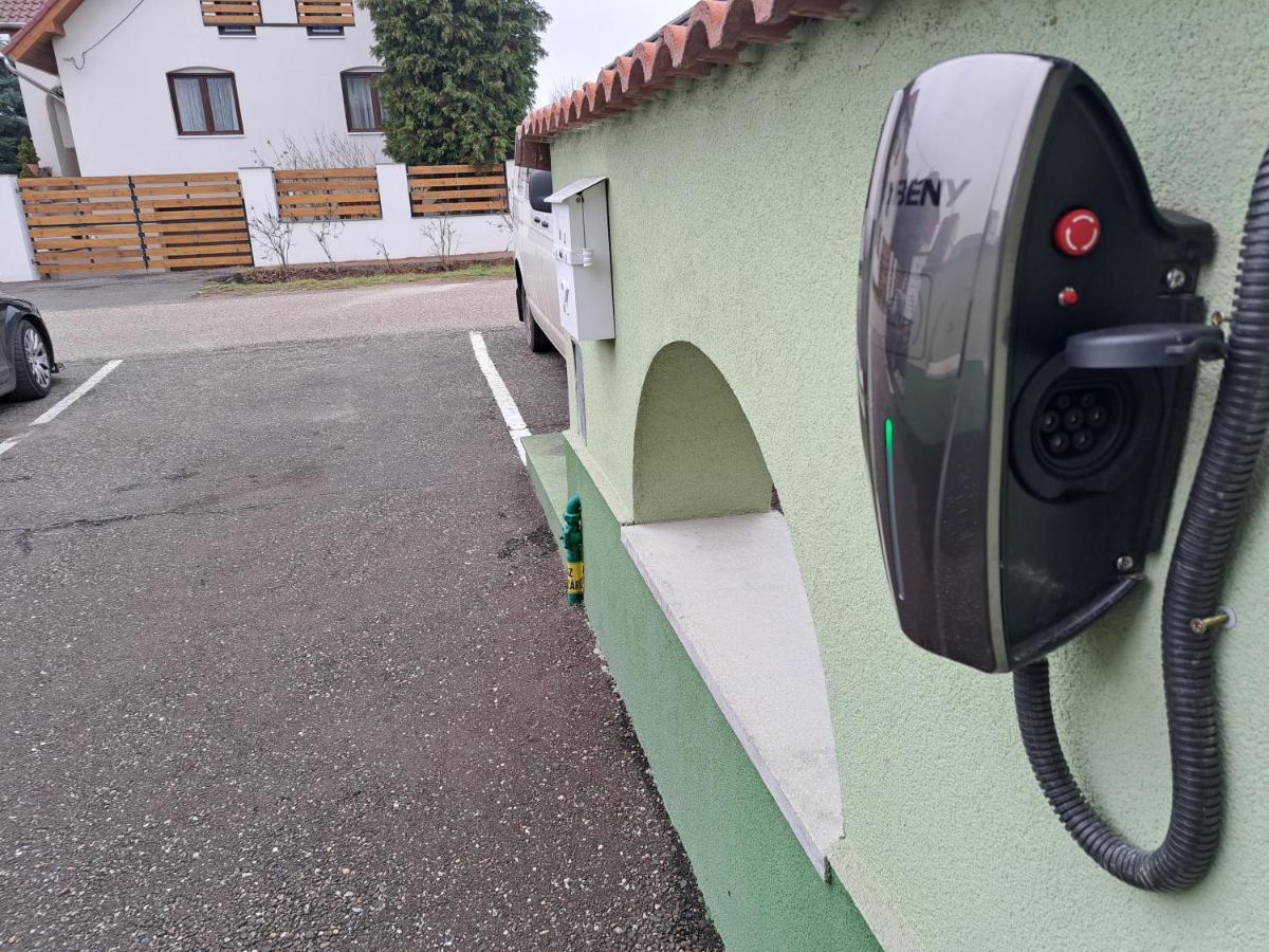 Hoforras Wellness Vendeghaz Hotel Egerszalók Exterior foto